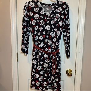 Bobois Collection Black/Red/White Floral Shift Dress w/ Red Tie Belt, Small EUC